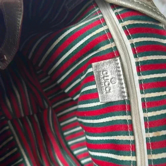 Authentic GUCCI shoulder Bag - Picture 4 of 5